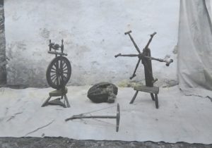 Jack reel RD.0026, top on display in Iona in the 1930s and below, with other objects relating to spinning