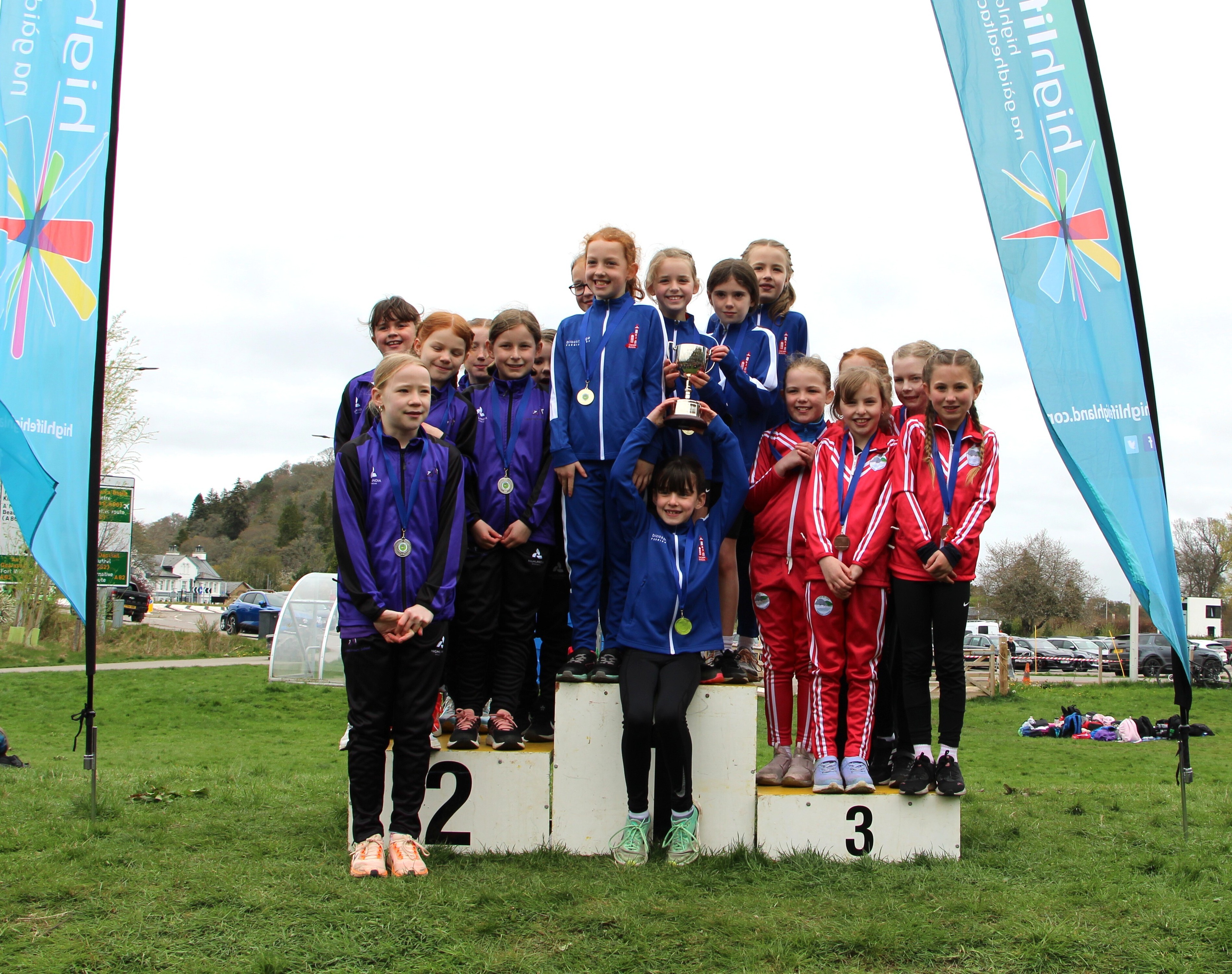 P4 P5 Girls Winners Big Schools