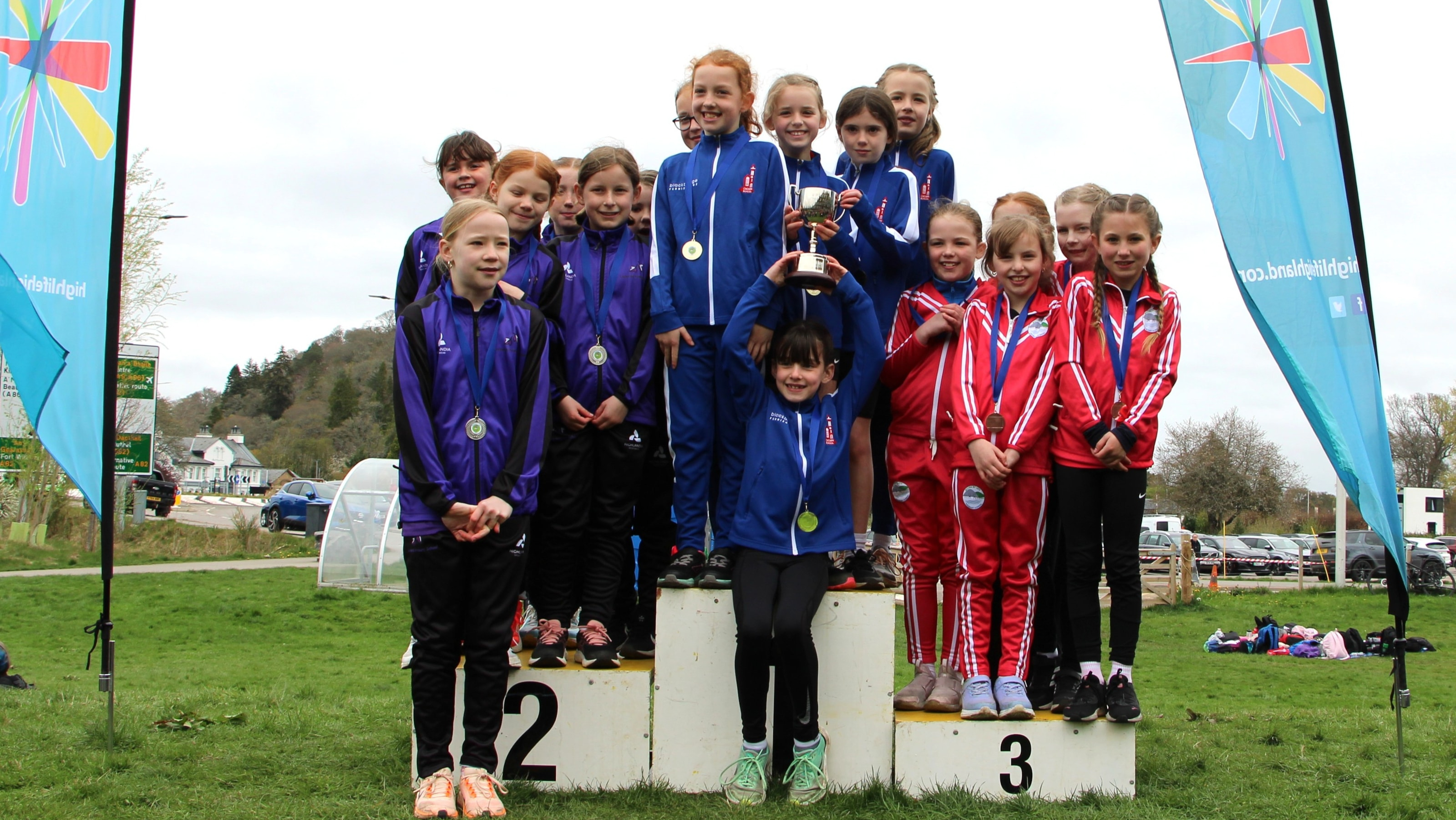 P4 P5 Girls Winners Big Schools