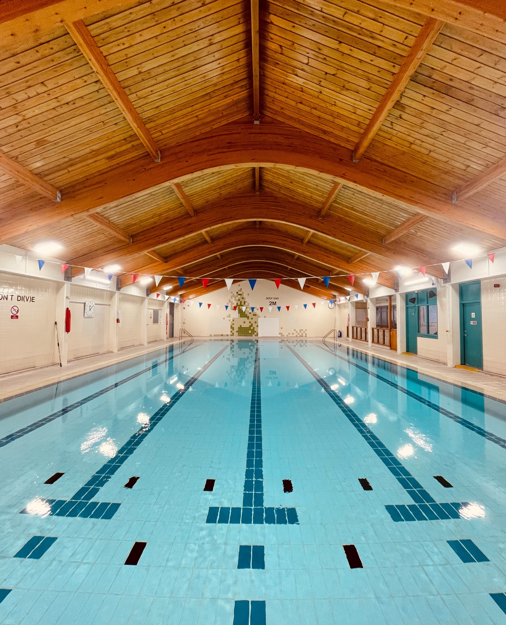 20m pool with marked swimming lanes